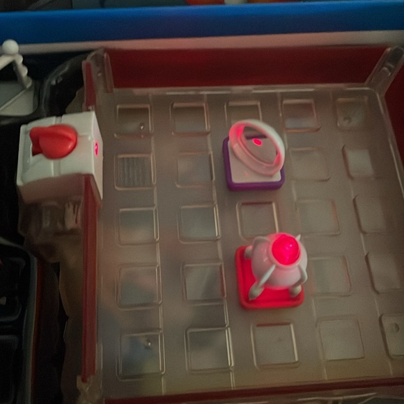 2014 ThinkFun Laser Maze Jr Science Logic Maze Game STEM B - Picture 3 of 6